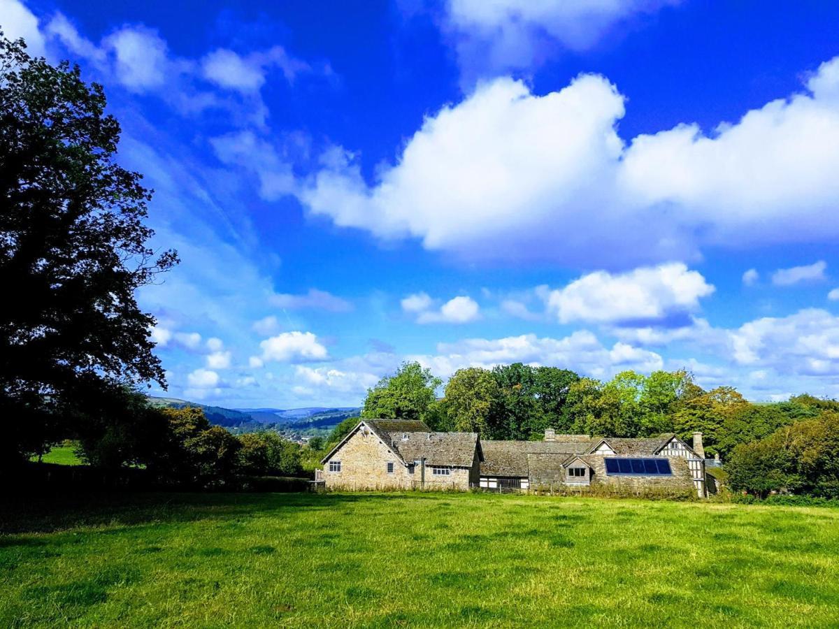 Villa The Threshing Barn At Penrhos Court Kington  Esterno foto